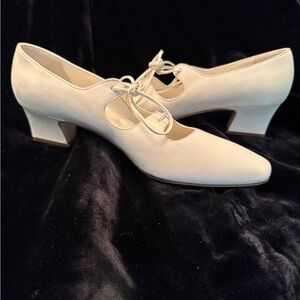 Joan & David Cream Women's Heels